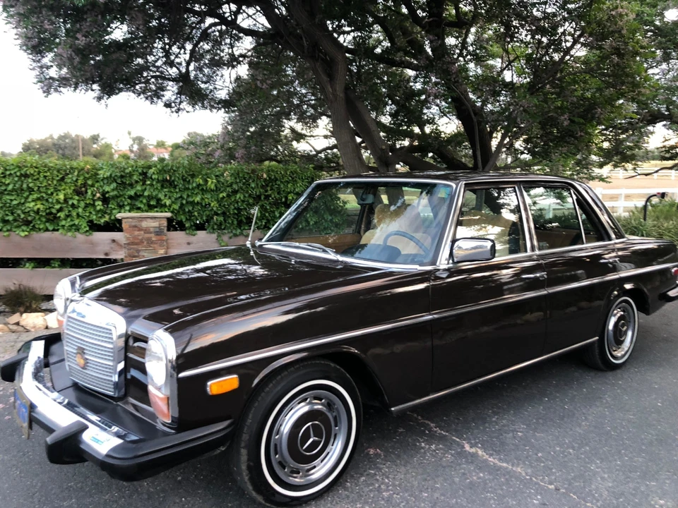 1974 Mercedes-Benz W114 & W115 - Image 2 of 31