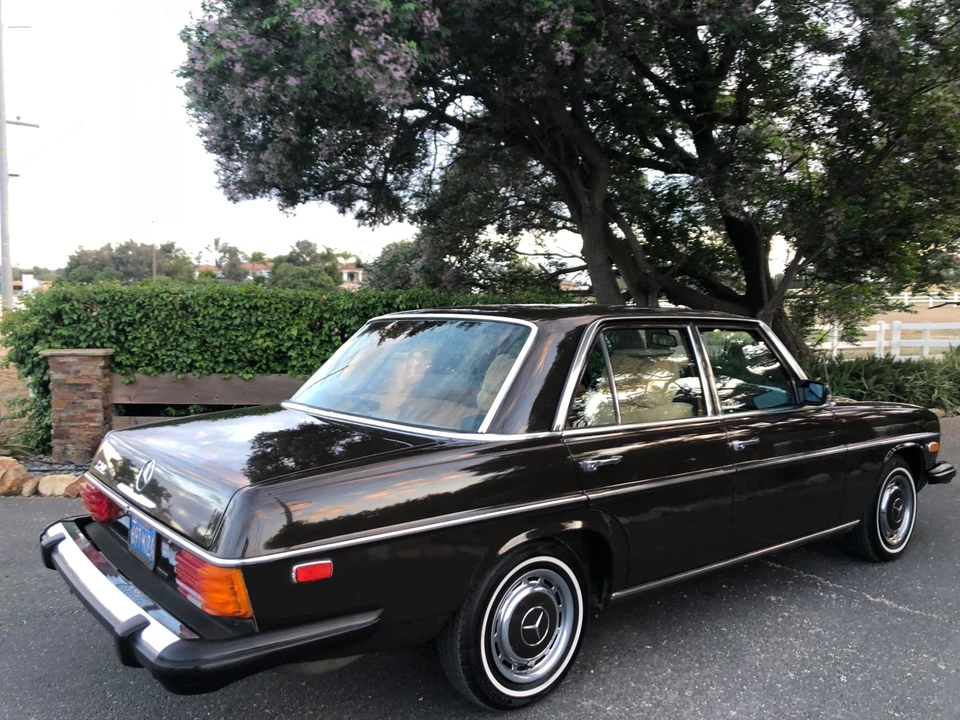 1974 Mercedes-Benz W114 & W115 - Image 13 of 31