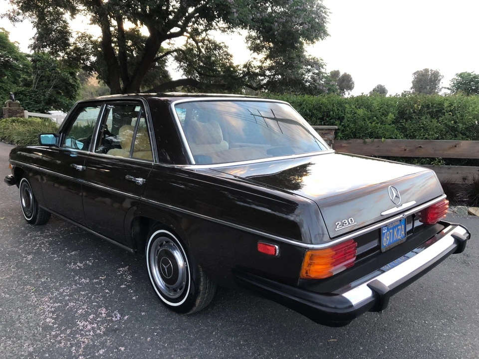 1974 Mercedes-Benz W114 & W115 - Image 17 of 31