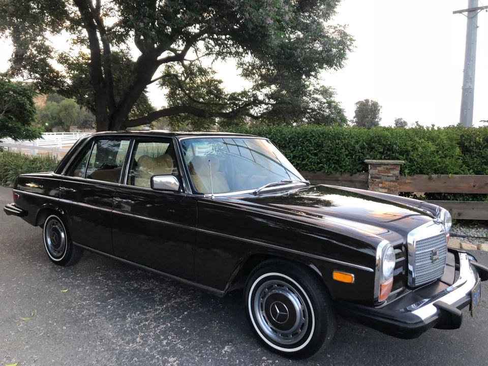 1974 Mercedes-Benz W114 & W115 - Image 12 of 31