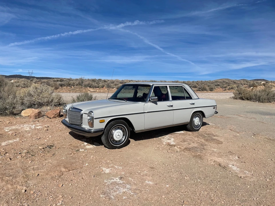 1974 Mercedes-Benz W114 & W115 - Image 2 of 31