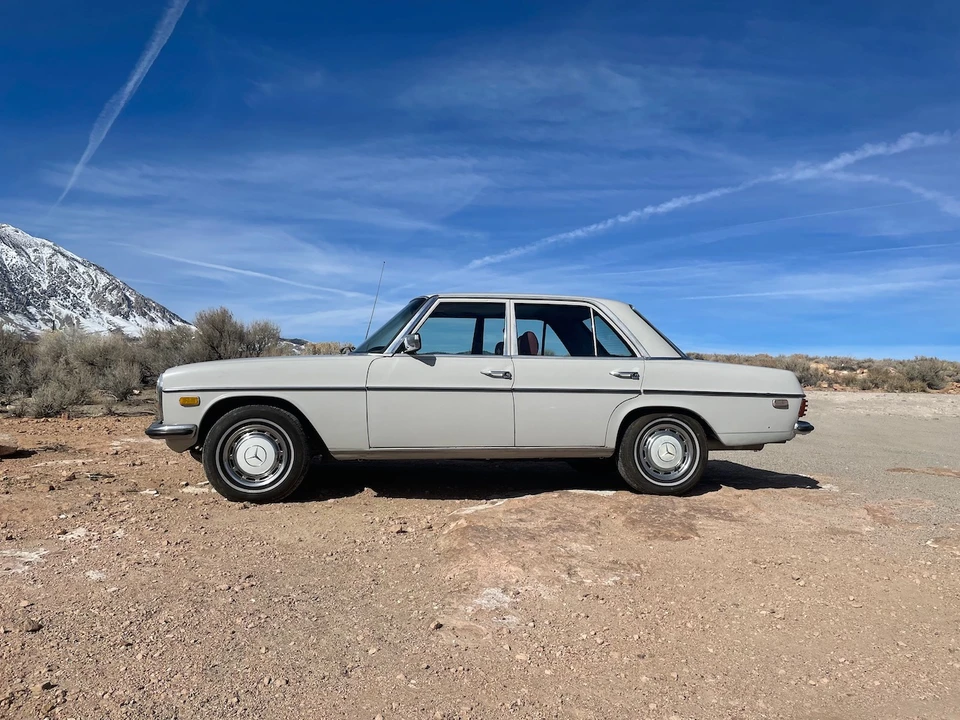 1974 Mercedes-Benz W114 & W115 - Image 5 of 31