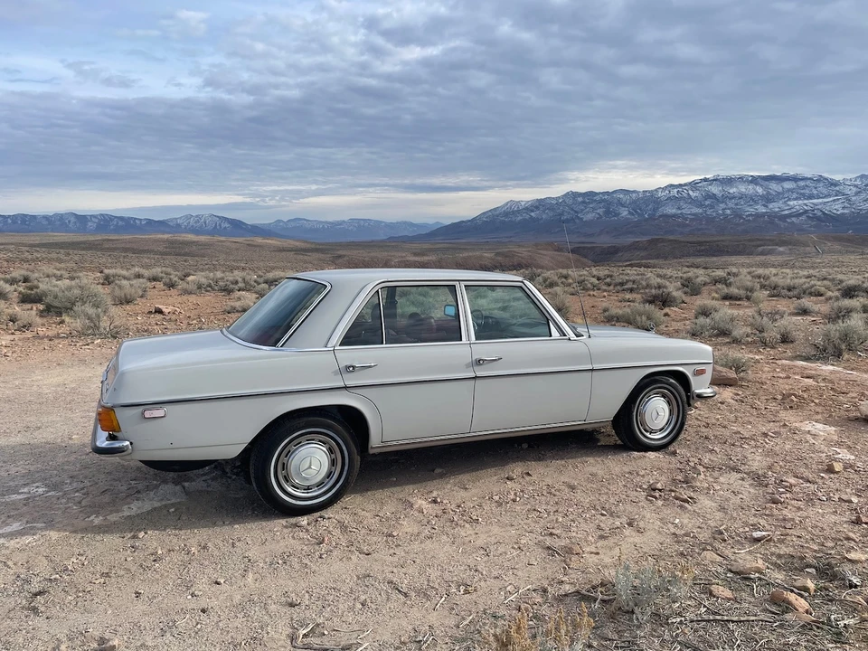 1974 Mercedes-Benz W114 & W115 - Image 9 of 31