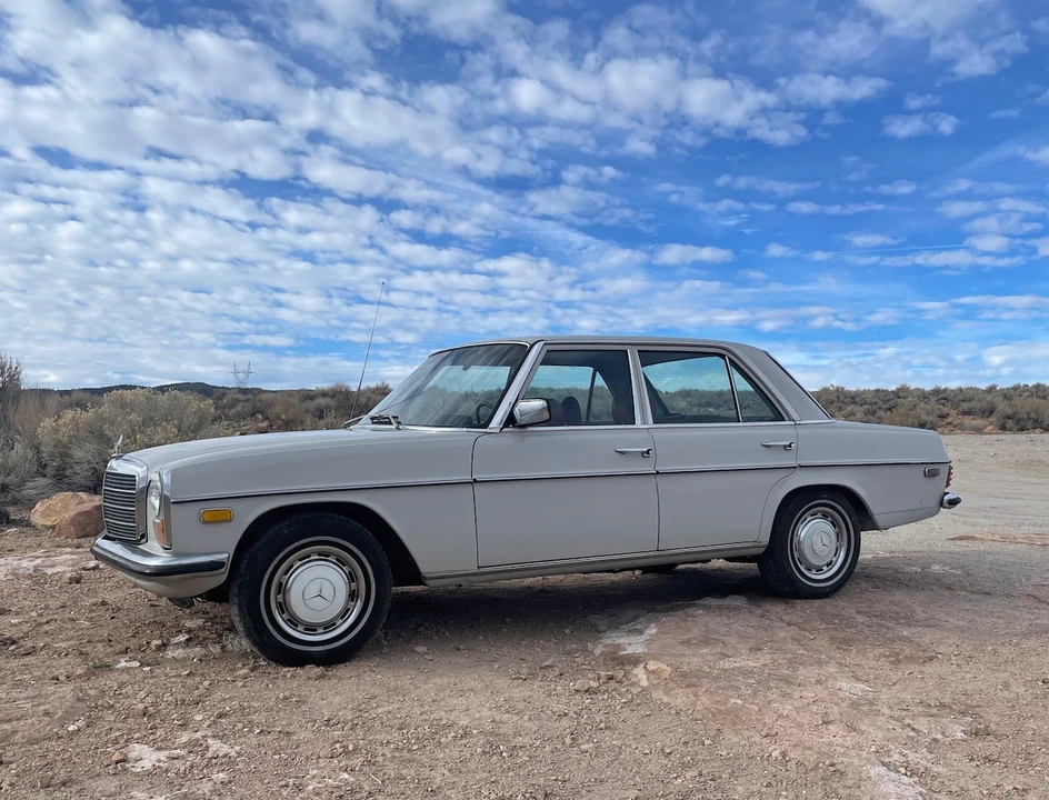 1974 Mercedes-Benz W114 & W115 - Image 10 of 31