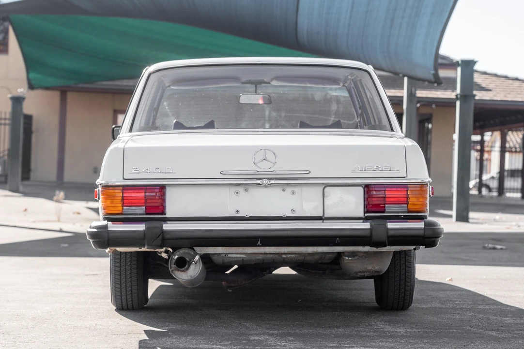 1974 Mercedes-Benz W114 & W115 - Image 5 of 31