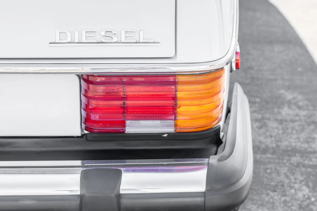 1974 Mercedes-Benz W114 & W115 - Image 13 of 31