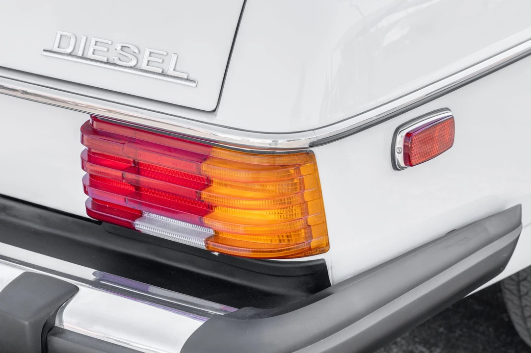 1974 Mercedes-Benz W114 & W115 - Image 15 of 31