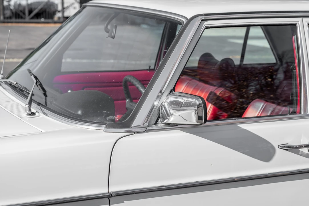 1974 Mercedes-Benz W114 & W115 - Image 16 of 31