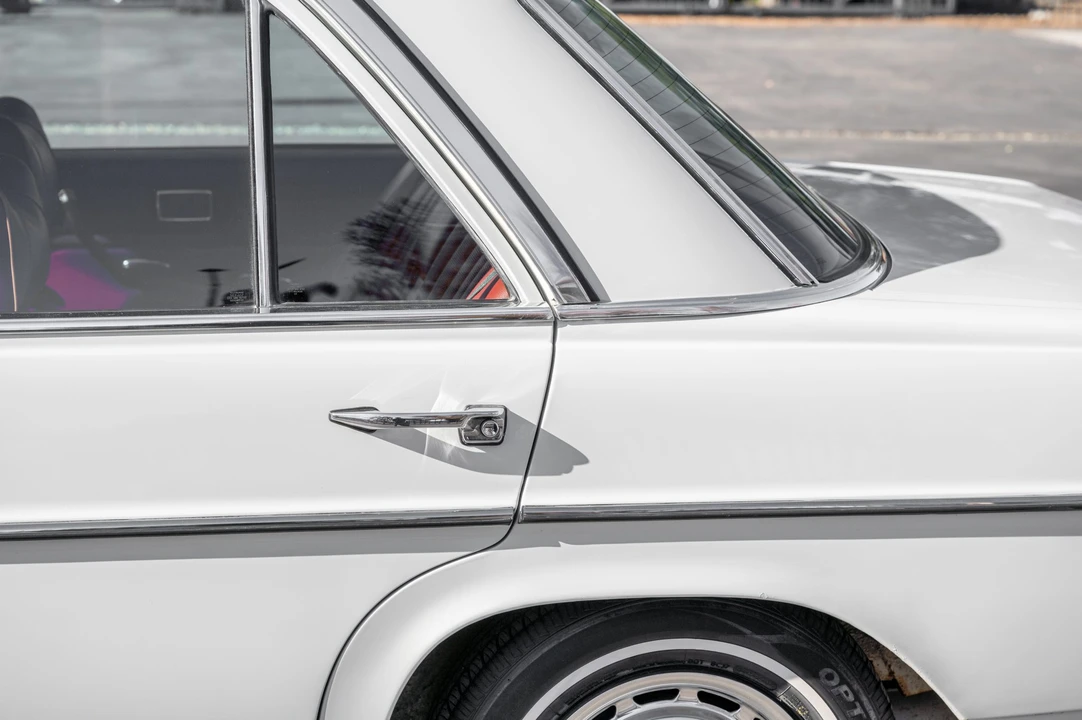 1974 Mercedes-Benz W114 & W115 - Image 18 of 31