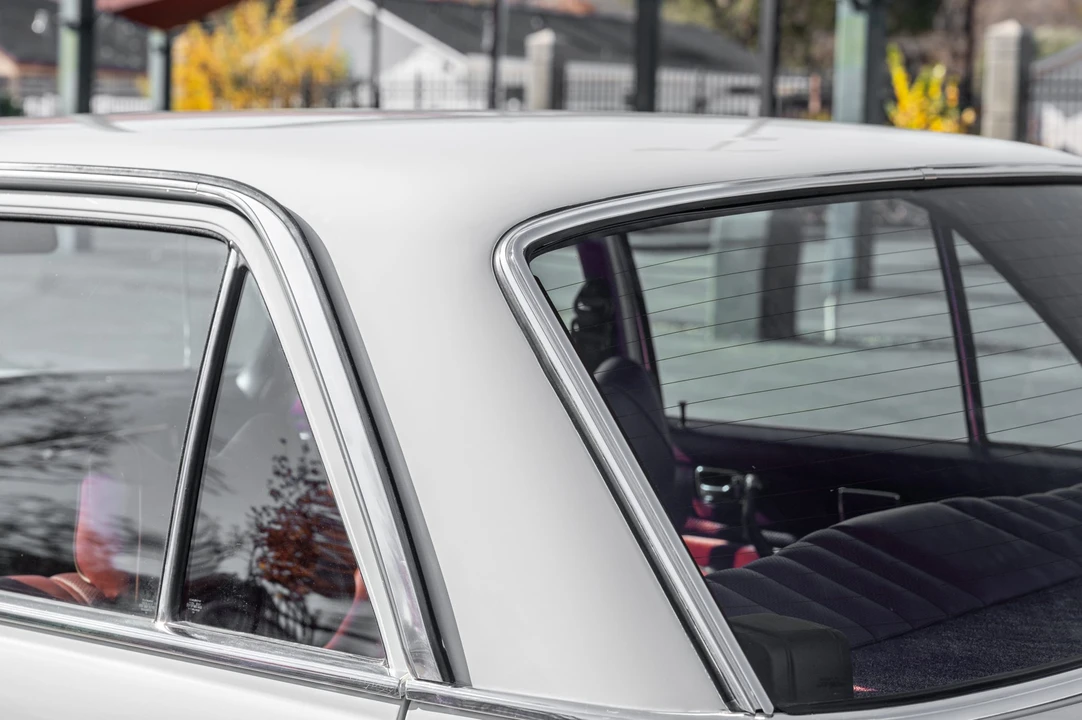 1974 Mercedes-Benz W114 & W115 - Image 20 of 31