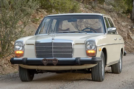 1974 Mercedes-Benz 240D 4-Speed