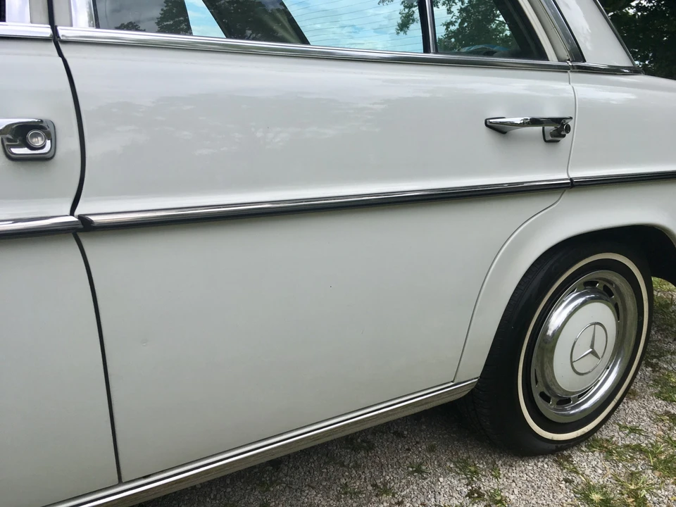 1974 Mercedes-Benz W114 & W115 - Image 18 of 31