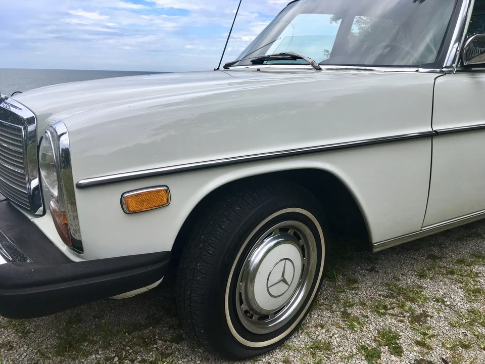 1974 Mercedes-Benz W114 & W115 - Image 17 of 31