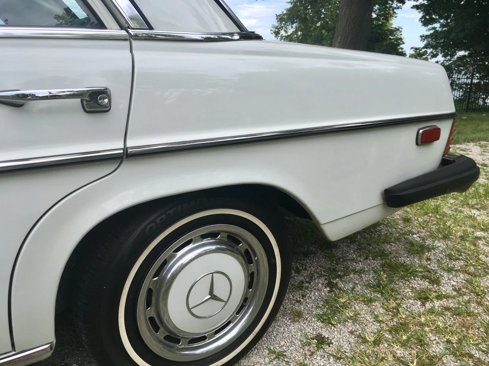 1974 Mercedes-Benz W114 & W115 - Image 19 of 31