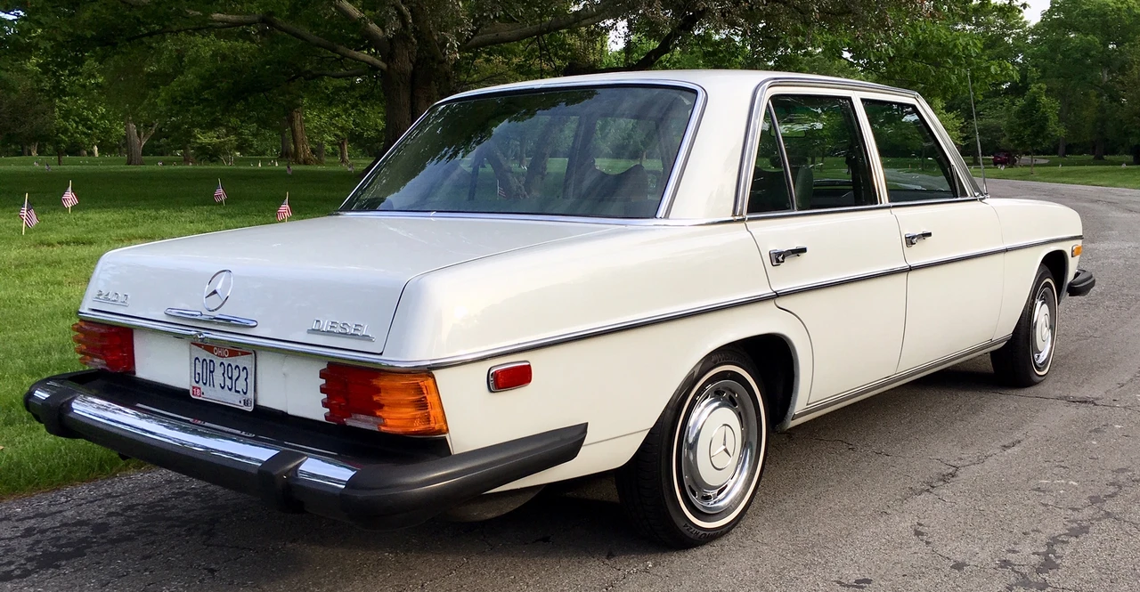 1974 Mercedes-Benz W114 & W115 - Image 4 of 31