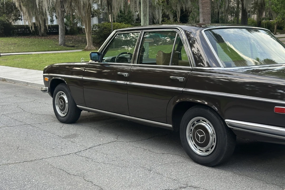 1974 Mercedes-Benz W114 & W115 - Image 23 of 31