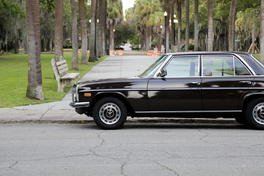 1974 Mercedes-Benz W114 & W115 - Image 12 of 31