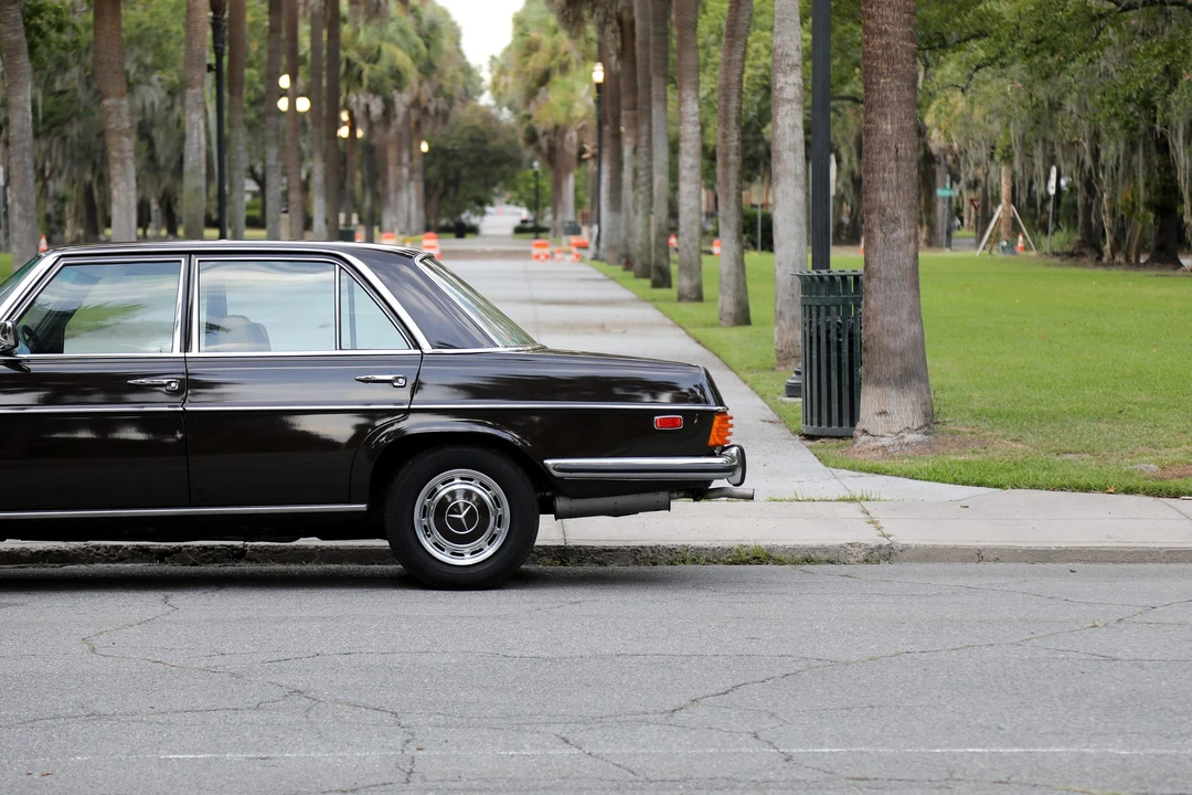 1974 Mercedes-Benz W114 & W115 - Image 11 of 31