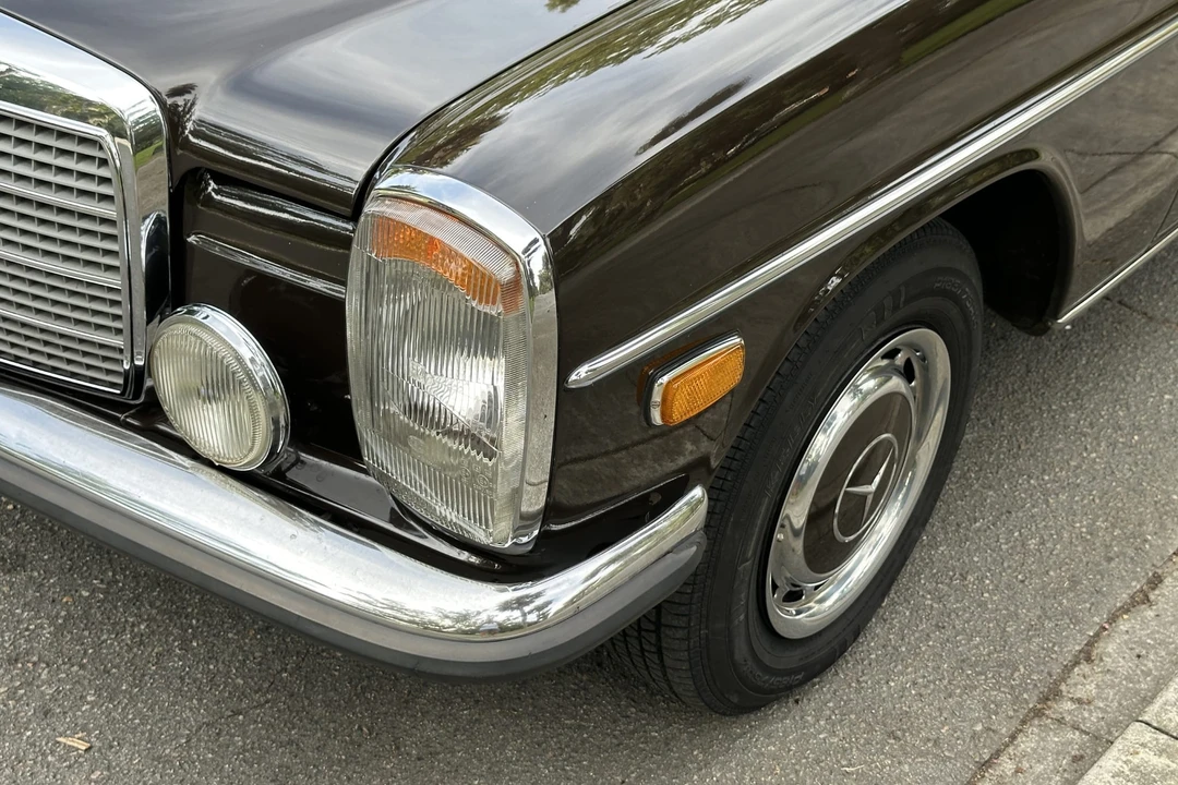 1974 Mercedes-Benz W114 & W115 - Image 14 of 31