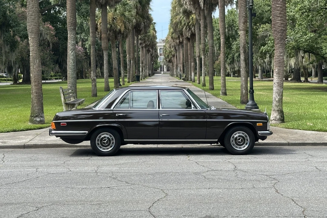 1974 Mercedes-Benz W114 & W115 - Image 6 of 31