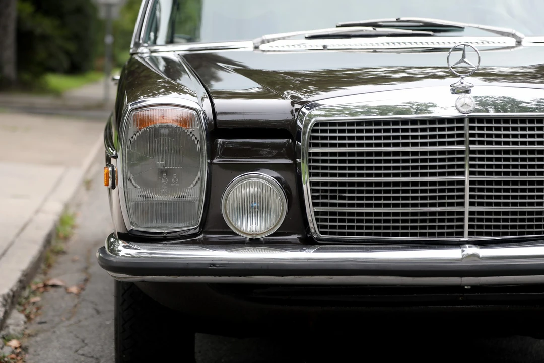 1974 Mercedes-Benz W114 & W115 - Image 16 of 31