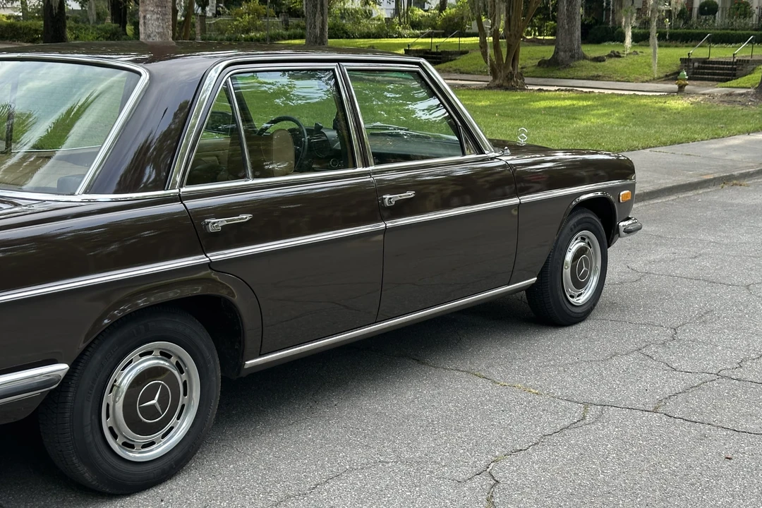 1974 Mercedes-Benz W114 & W115 - Image 22 of 31