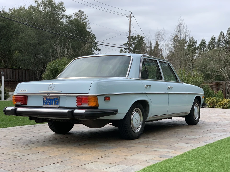 1974 Mercedes-Benz W114 & W115 - Image 15 of 31