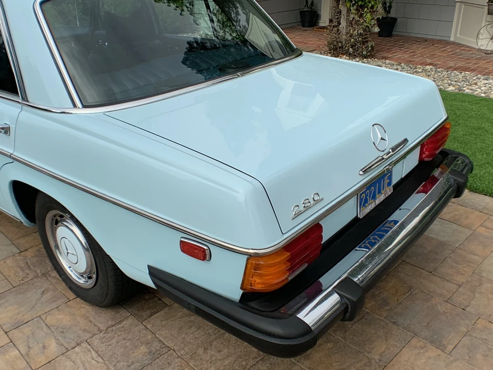 1974 Mercedes-Benz W114 & W115 - Image 29 of 31