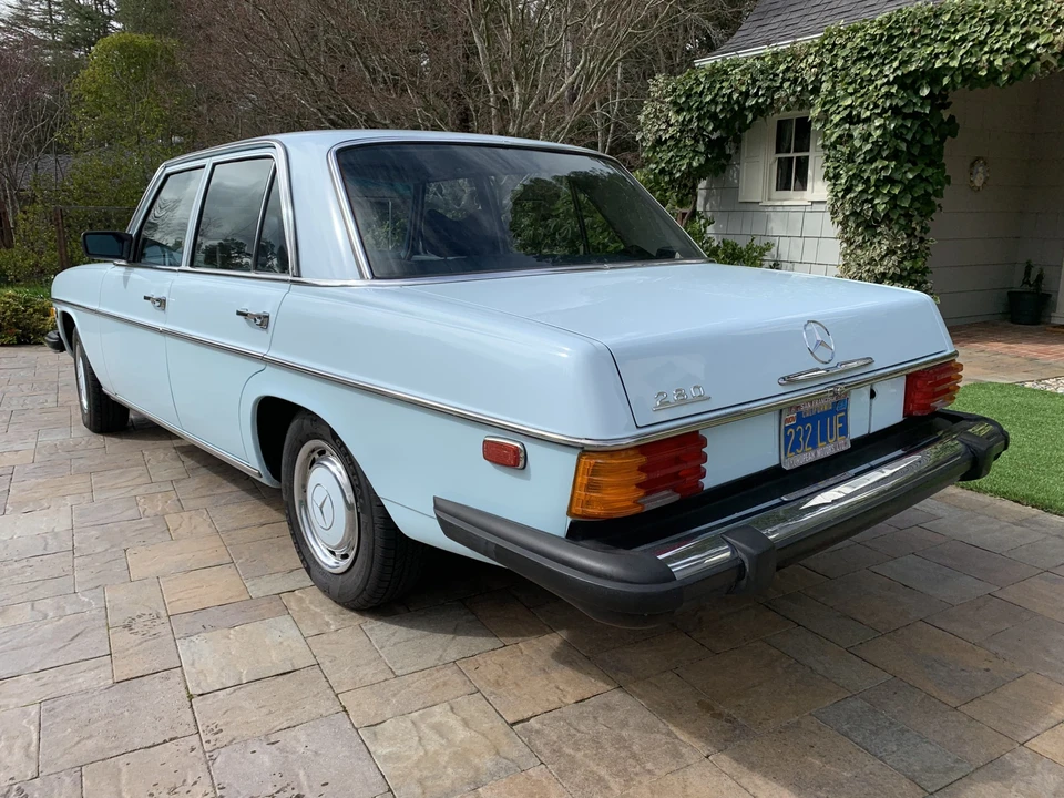 1974 Mercedes-Benz W114 & W115 - Image 11 of 31