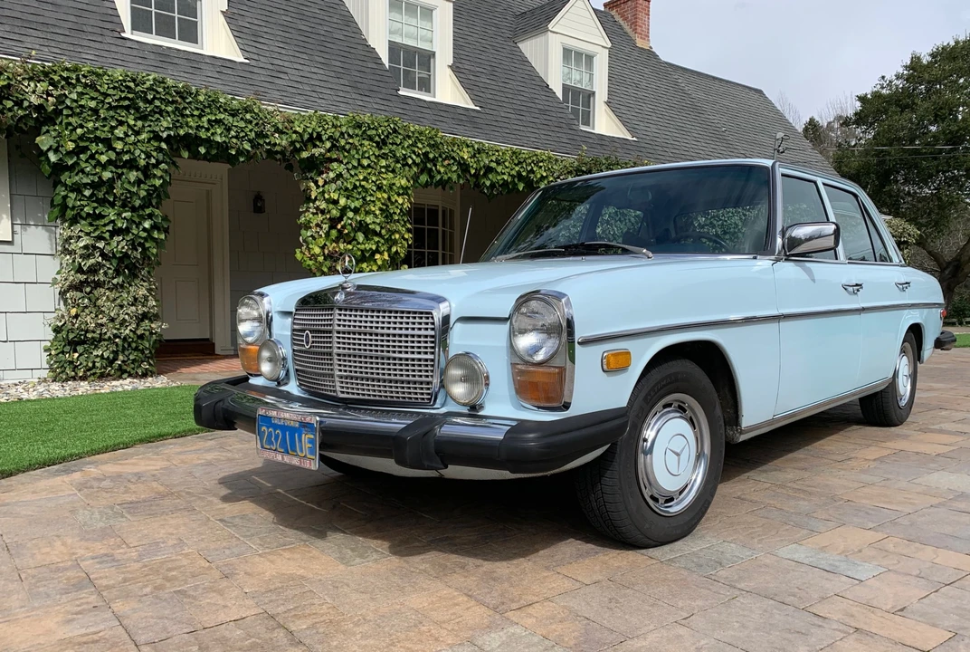 1974 Mercedes-Benz W114 & W115 - Image 2 of 31