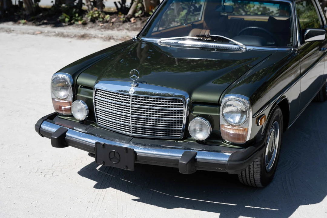 1974 Mercedes-Benz W114 & W115 - Image 13 of 31