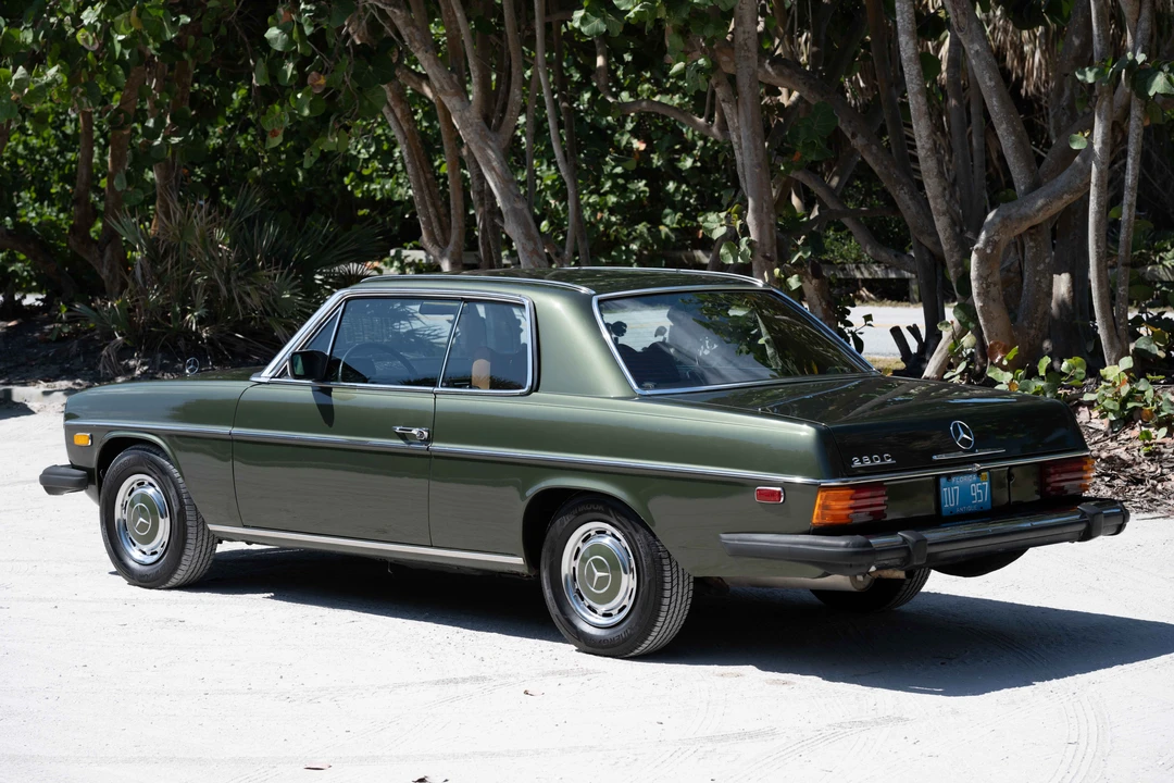1974 Mercedes-Benz W114 & W115 - Image 19 of 31