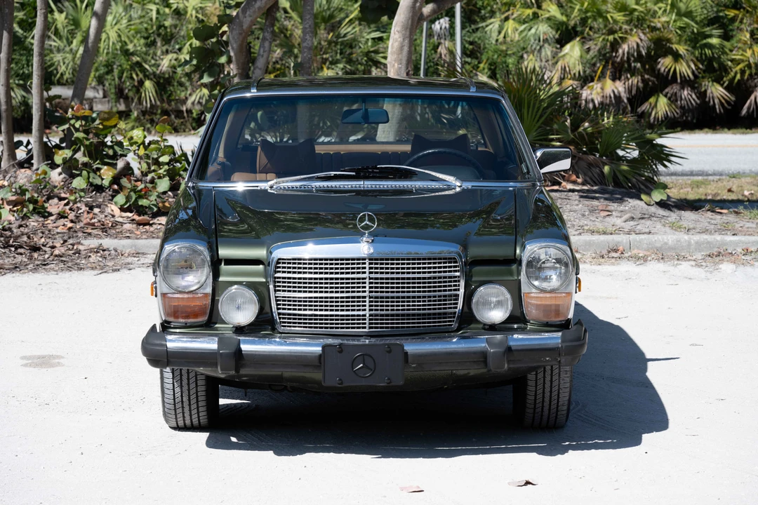 1974 Mercedes-Benz W114 & W115 - Image 10 of 31