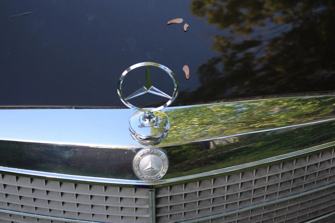 1974 Mercedes-Benz W114 & W115 - Image 12 of 31