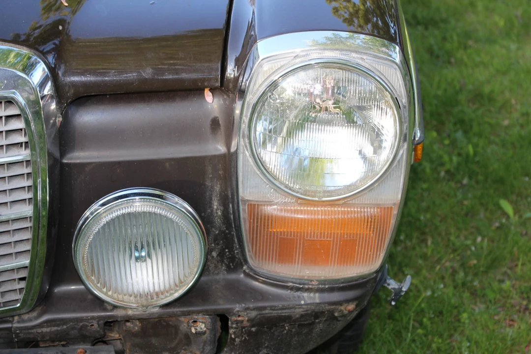 1974 Mercedes-Benz W114 & W115 - Image 16 of 31