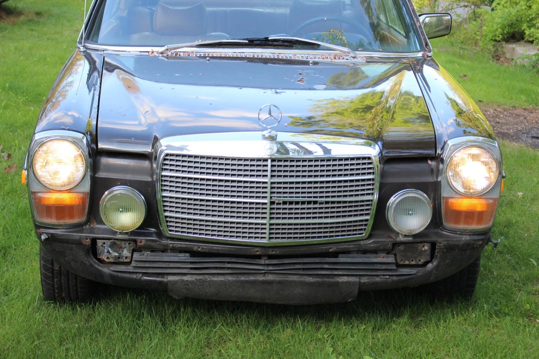 1974 Mercedes-Benz W114 & W115 - Image 9 of 31