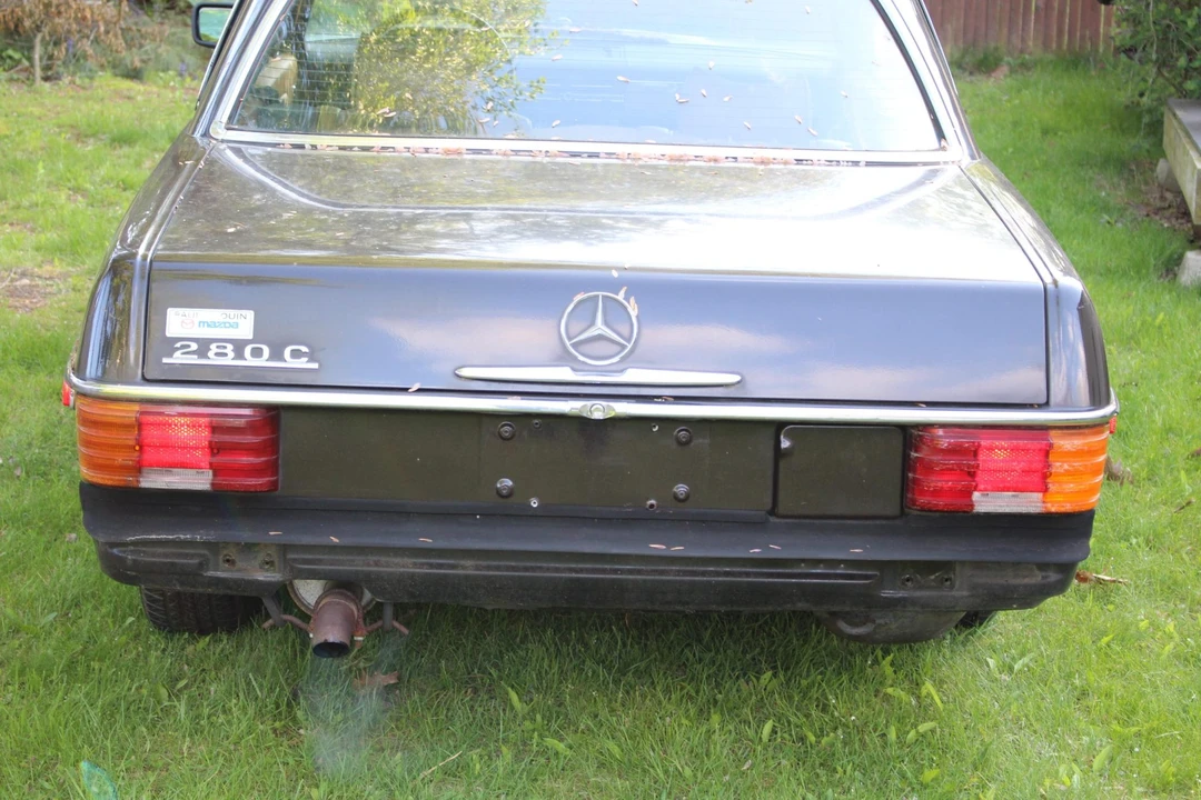 1974 Mercedes-Benz W114 & W115 - Image 8 of 31
