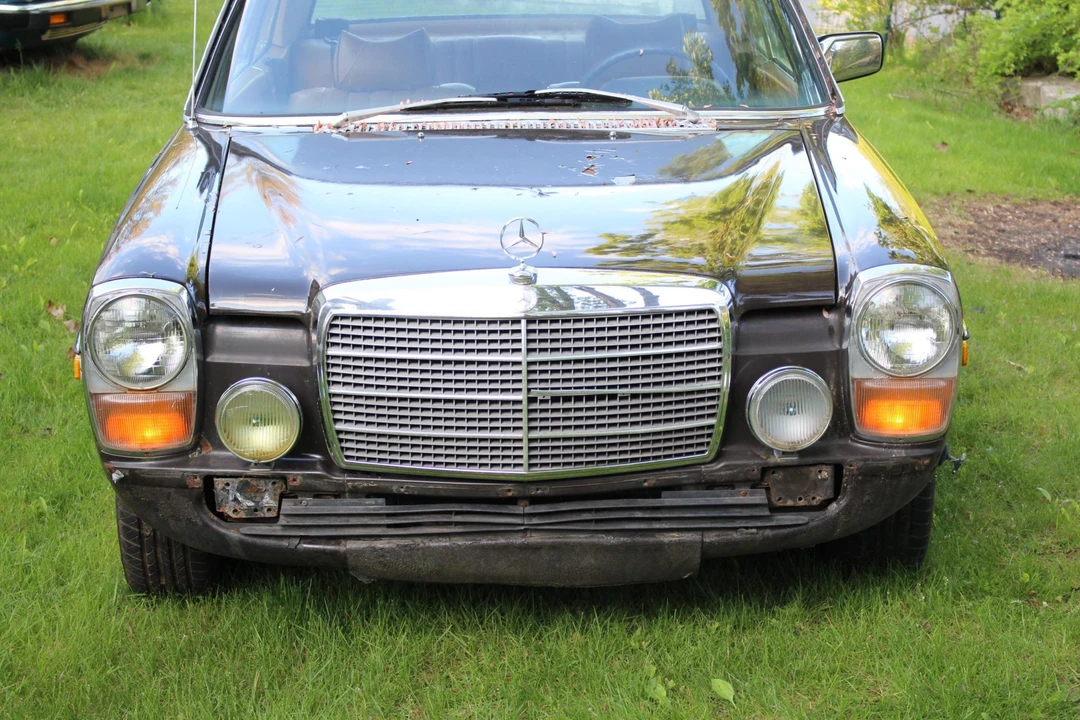 1974 Mercedes-Benz W114 & W115 - Image 10 of 31