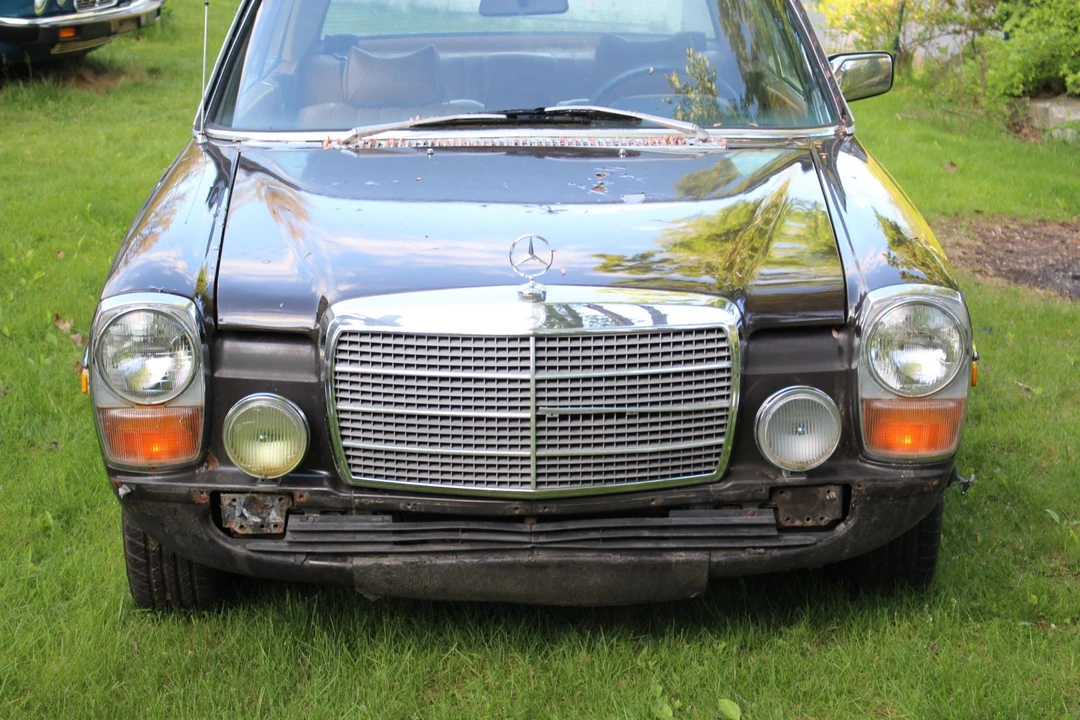 1974 Mercedes-Benz W114 & W115 - Image 11 of 31