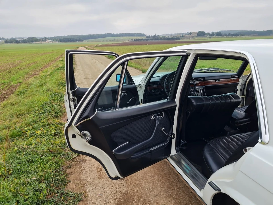1974 Mercedes-Benz W116 S-Class - Image 27 of 30