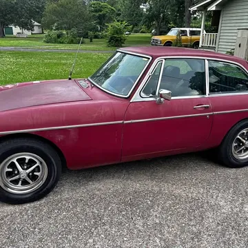 1974 MG B GT