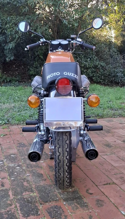 1974 Moto Guzzi V7 (1965-1974) - Image 7 of 30