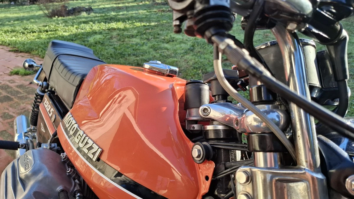 1974 Moto Guzzi V7 (1965-1974) - Image 8 of 30