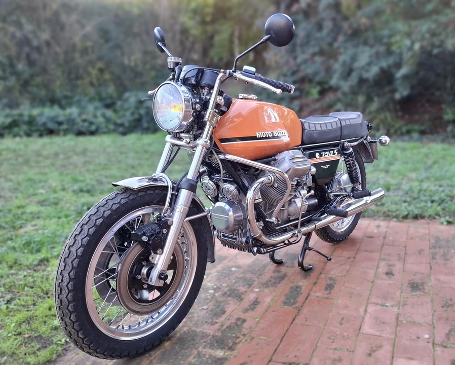 1974 Moto Guzzi V7 (1965-1974) - Image 5 of 30