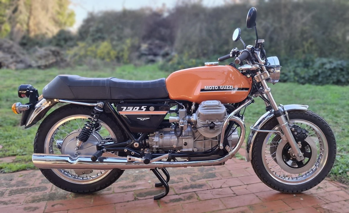 1974 Moto Guzzi V7 (1965-1974) - Image 2 of 30