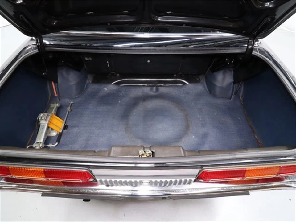 1974 Nissan Cedric 3rd Gen - Image 25 of 31