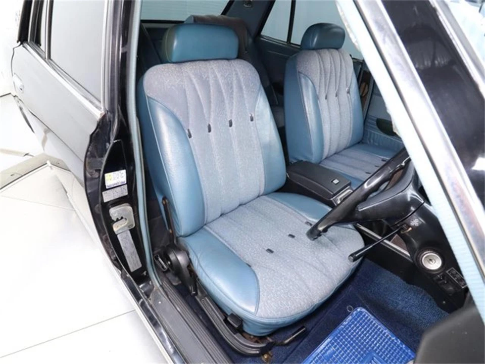 1974 Nissan Cedric 3rd Gen - Image 16 of 31