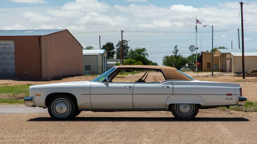 1974 Oldsmobile 98 - Image 2 of 14