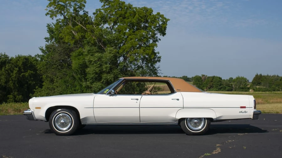 1974 Oldsmobile 98 - Image 2 of 13