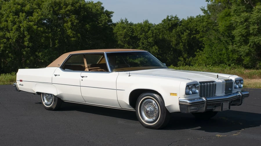 1974 Oldsmobile 98 - Image 7 of 13